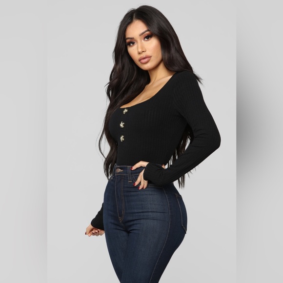 Janet Ribbed Button Bodysuit - Picture 3 of 6